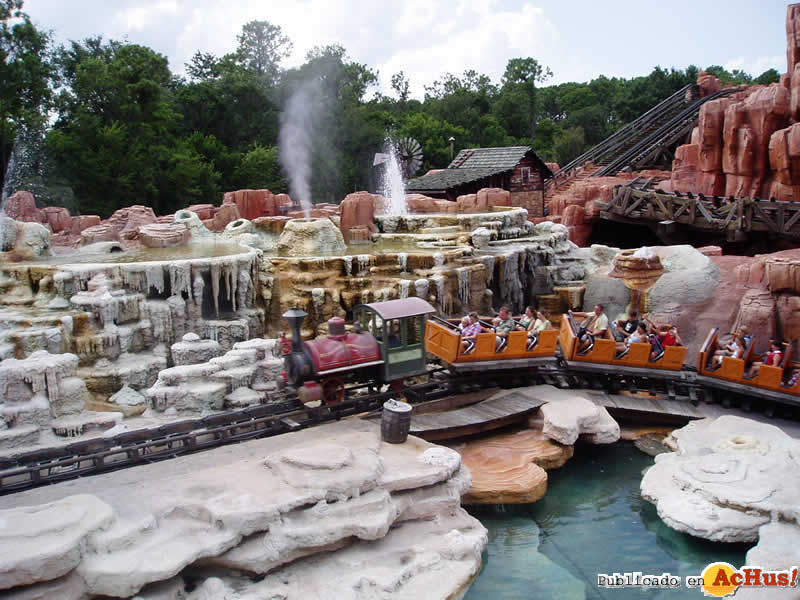 Imagen de Magic Kingdom (Orlando)  Big Thunder Mountain Railroad 3
